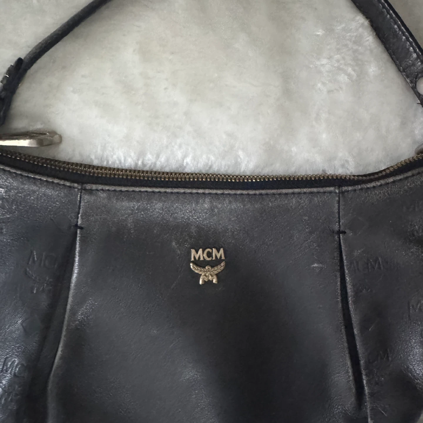 MCM Black Leather Shoulder Bag - photo 2