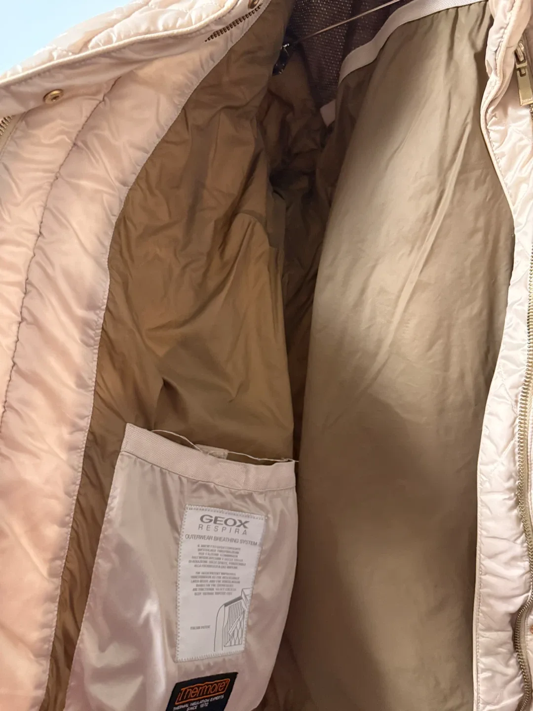 Geox Women's Quilted Jacket - Size 6 image indicator(2)