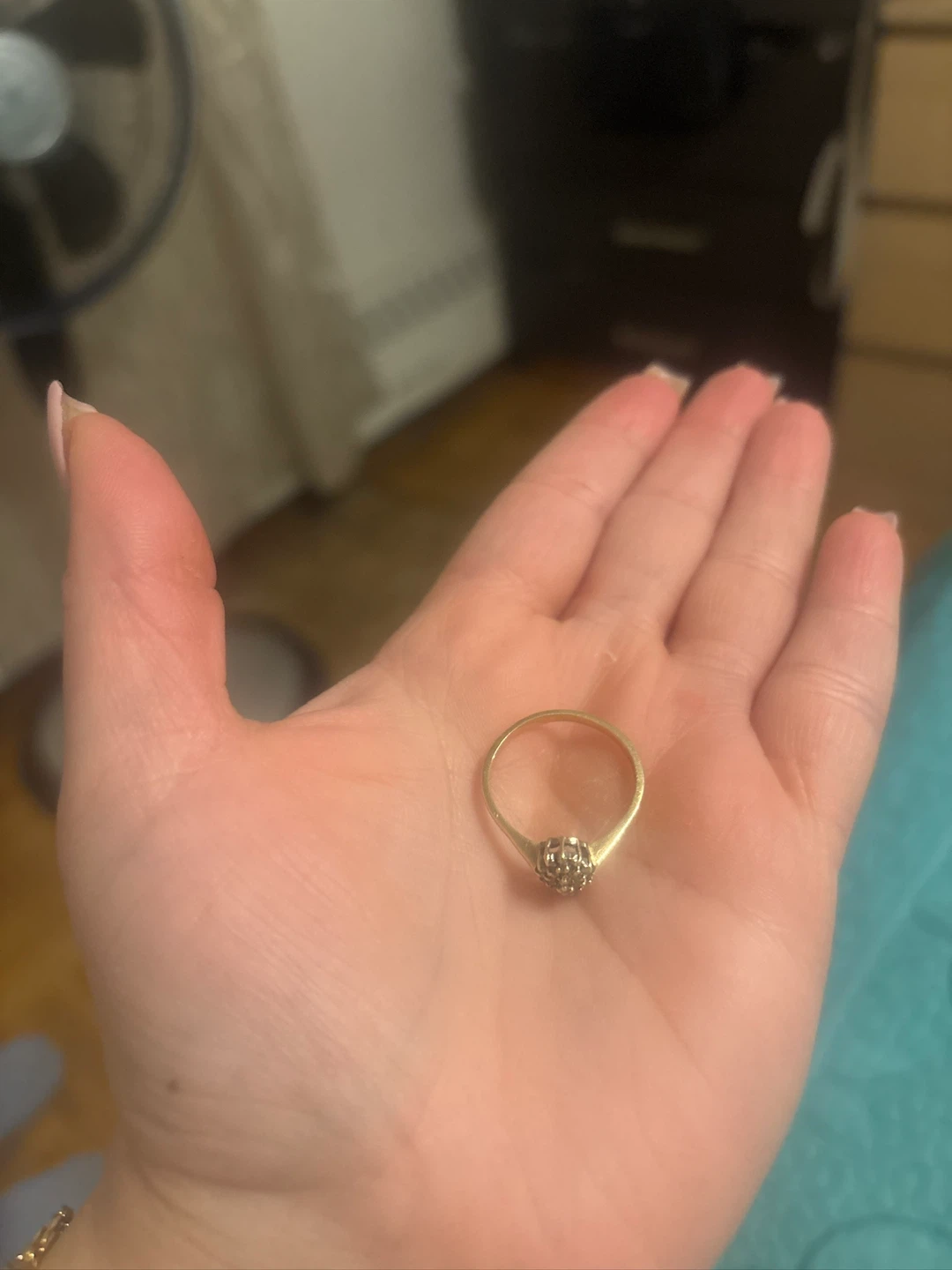 Vintage Gold Ring with Floral Diamond Setting - photo 3