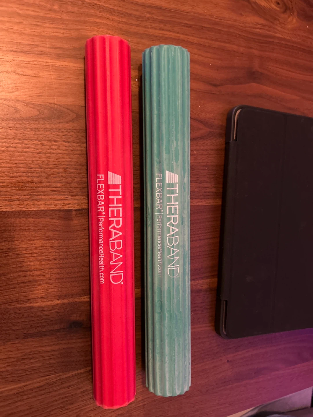 Theraband Flexbar - Red & Green