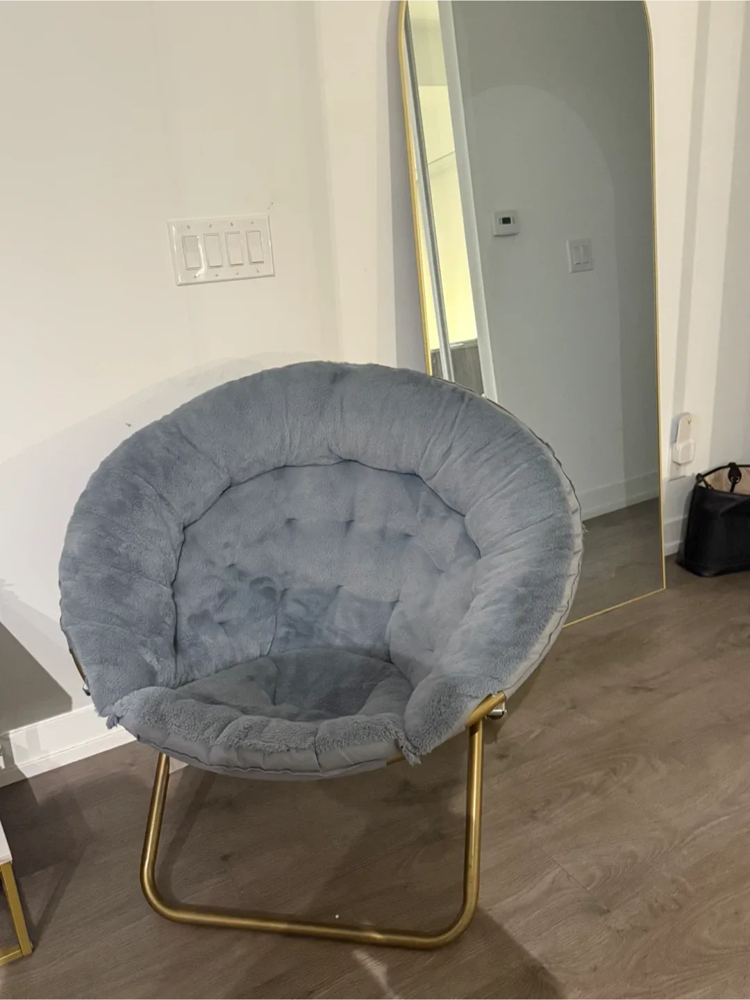 Milliard Cozy Faux Fur Saucer Chair - Grey image indicator(2)