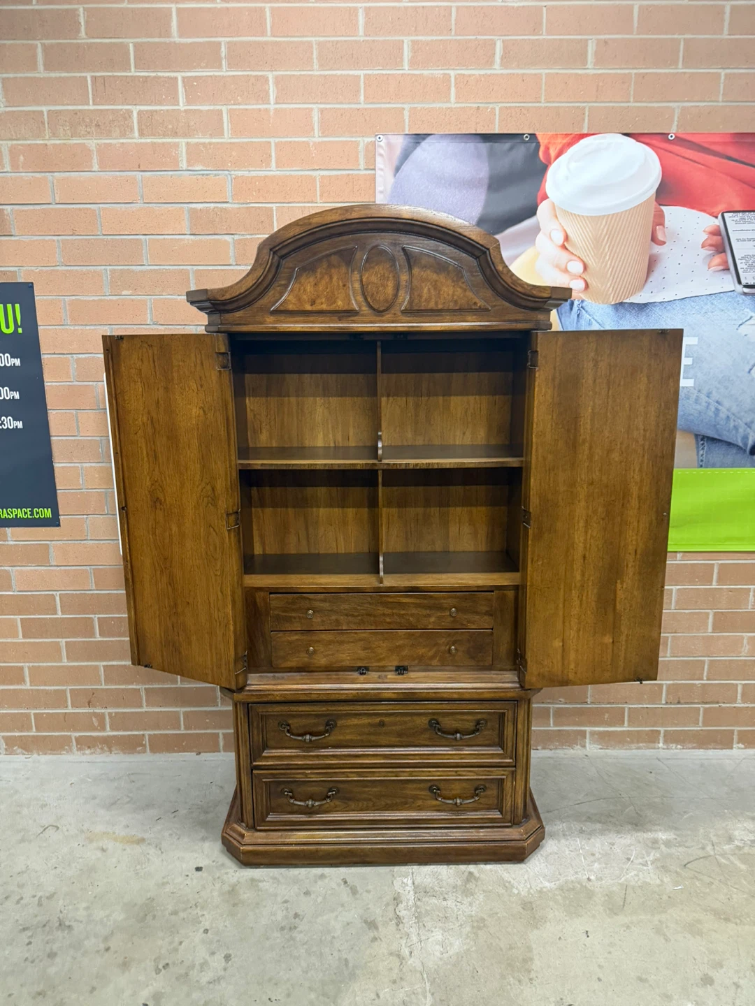 Vintage Wooden Armoire/Wardrobe - photo 2
