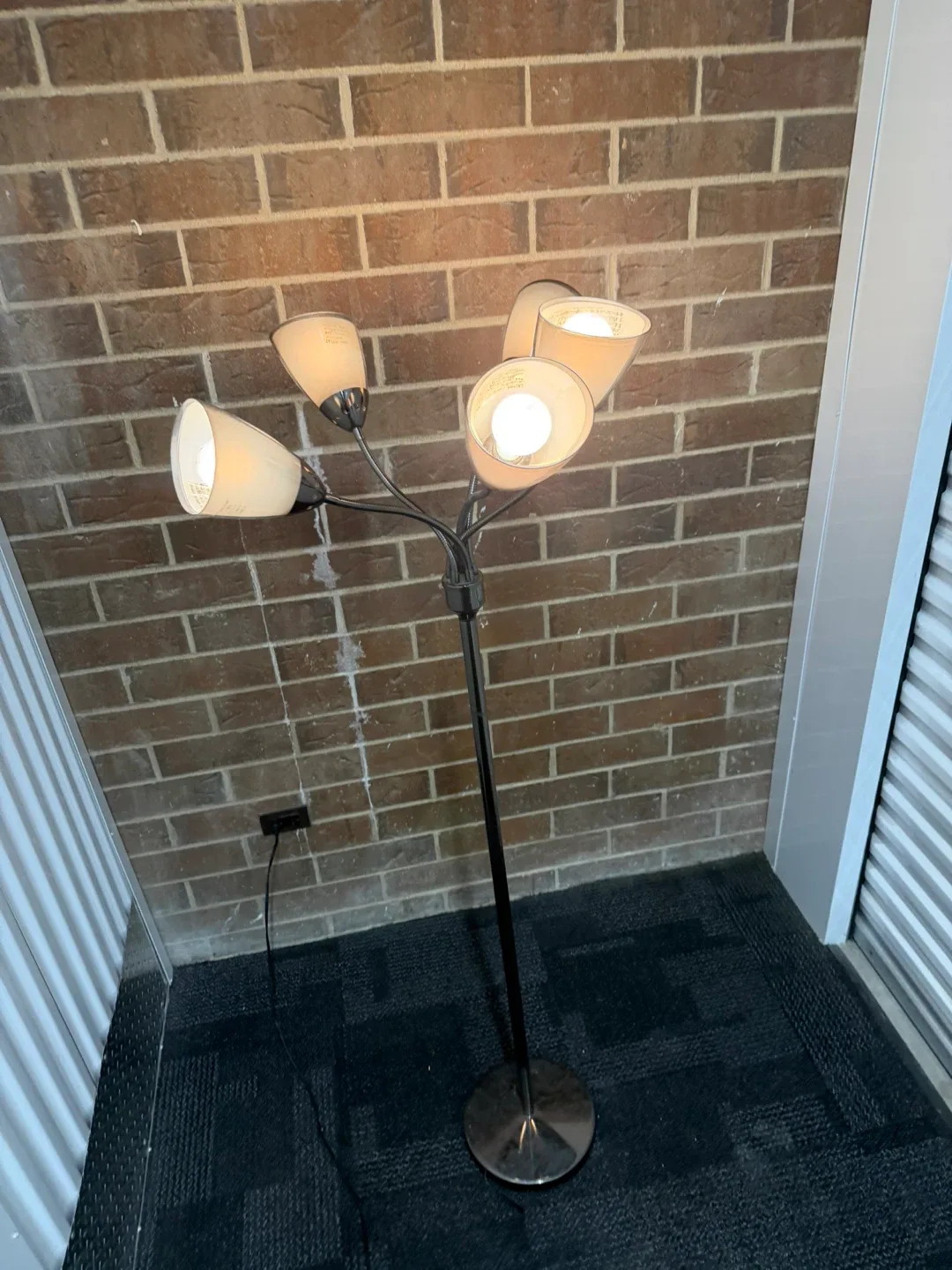 5-Light Floor Lamp image indicator(5)