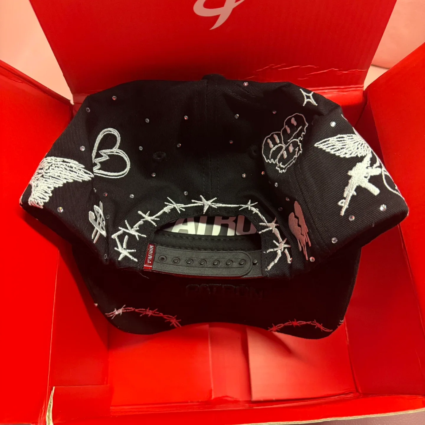 Patron NYC Hat Black image indicator(7)