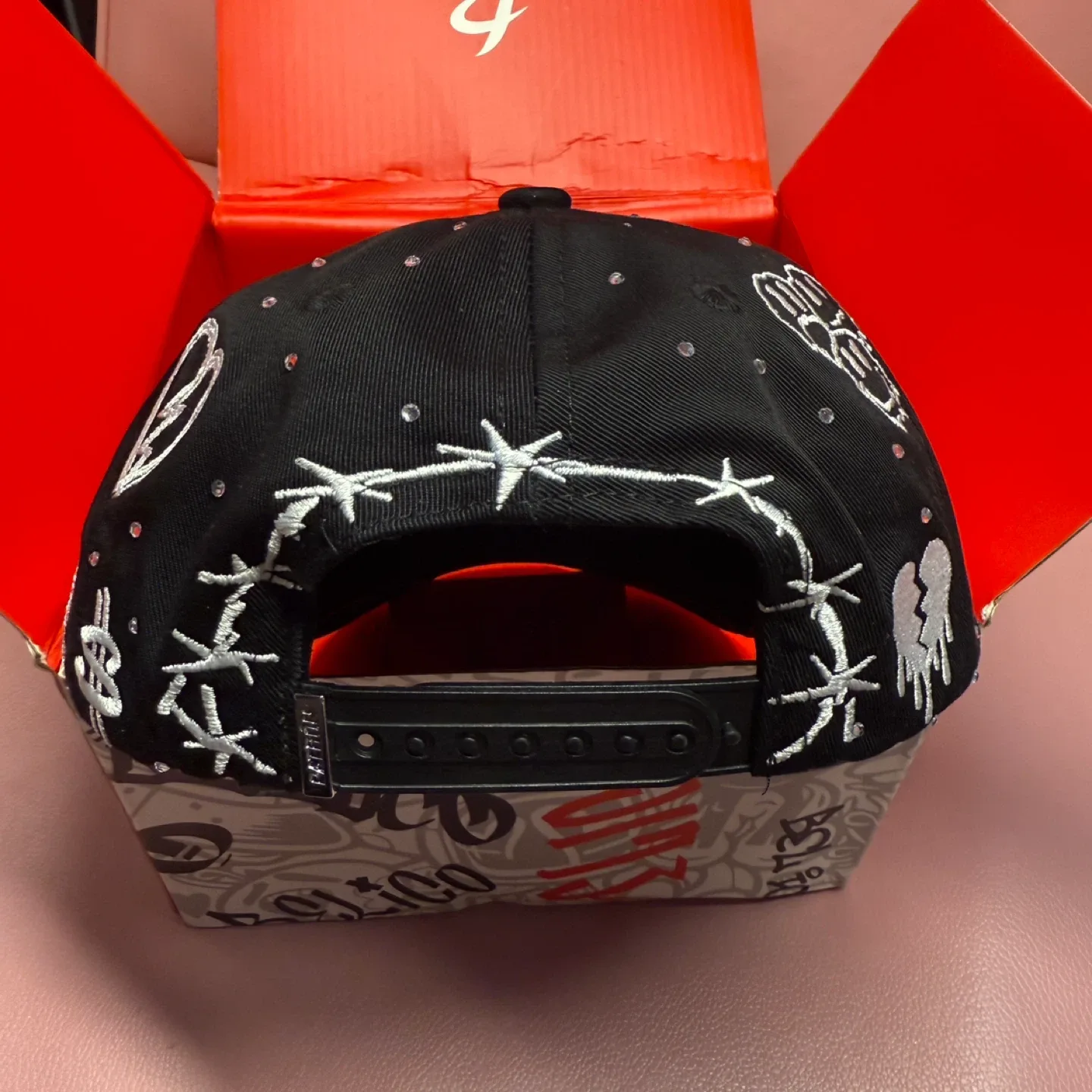 Patron NYC Hat Black image indicator(10)