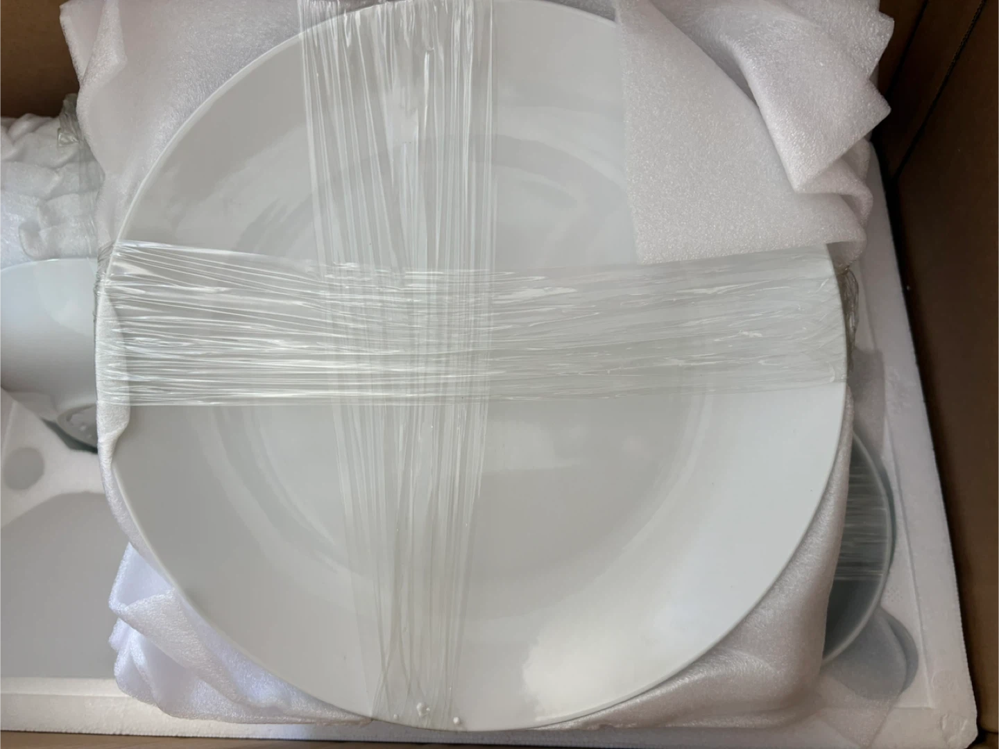 New White Dinnerware Set 24 pcs - photo 3