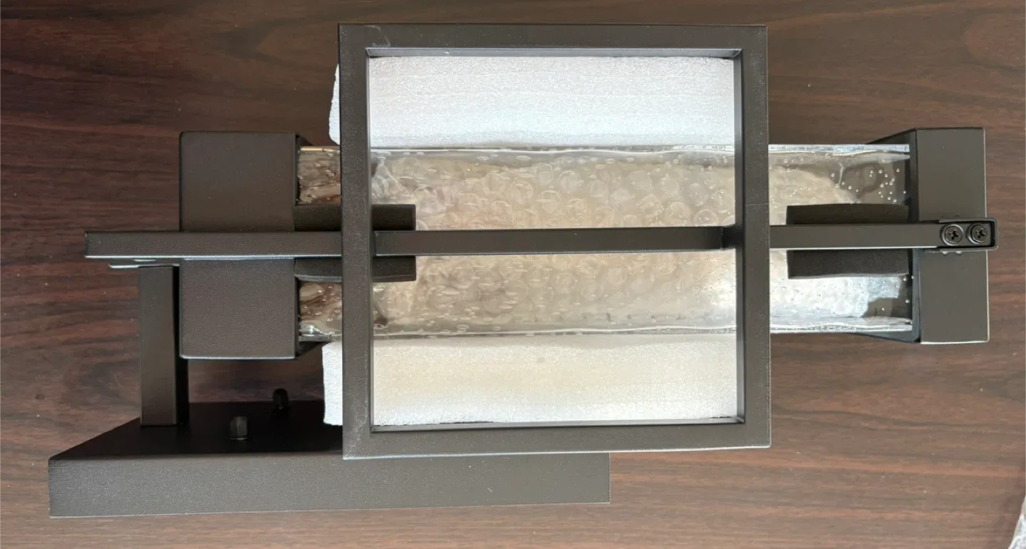 Outdoor Wall Light - New in Box image indicator(2)