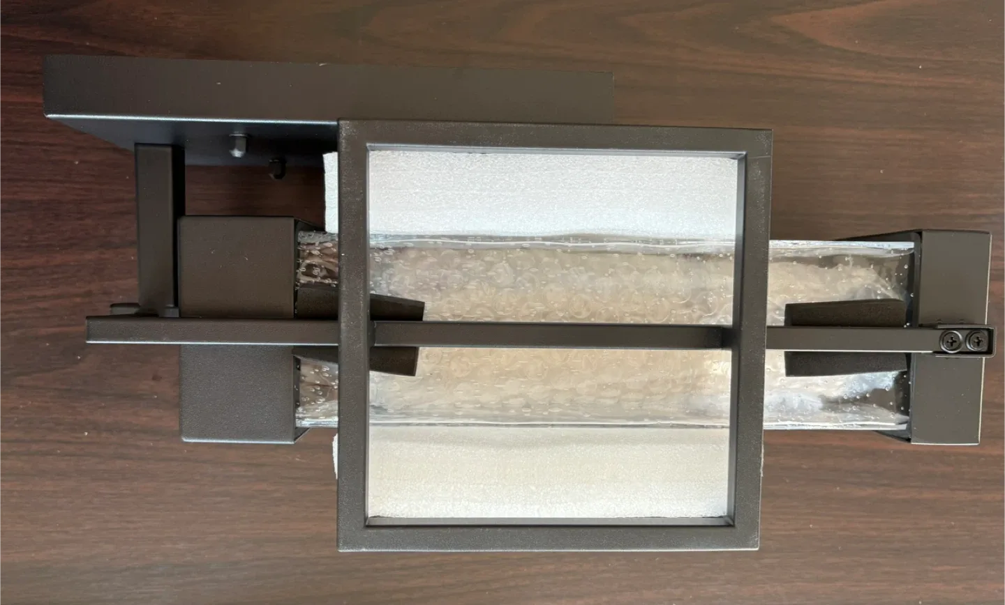 Outdoor Wall Light - New in Box image indicator(4)