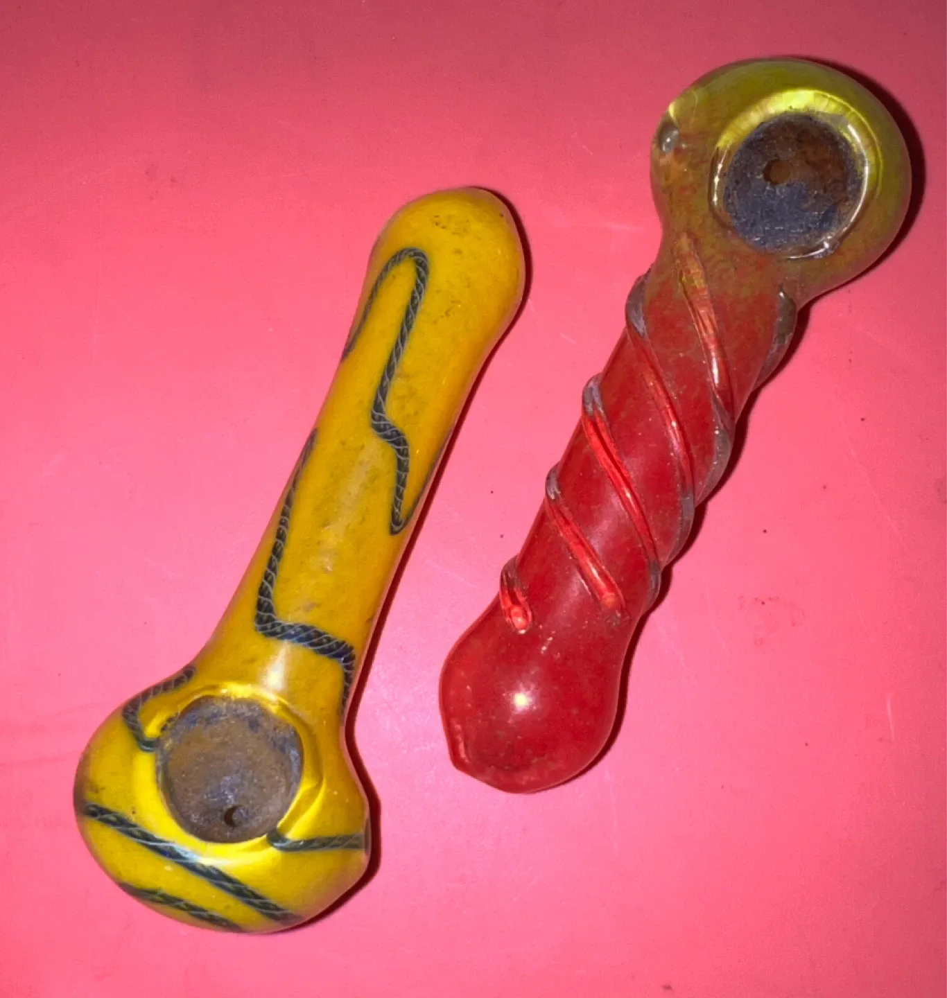 2 Glass Pipes
