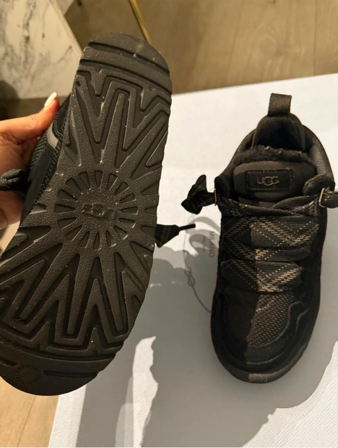 UGG Black Sneakers - photo 3