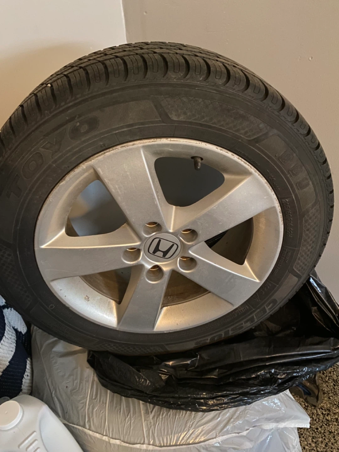 Honda Wheel with Toyo Tire 205/60R16 - photo 3