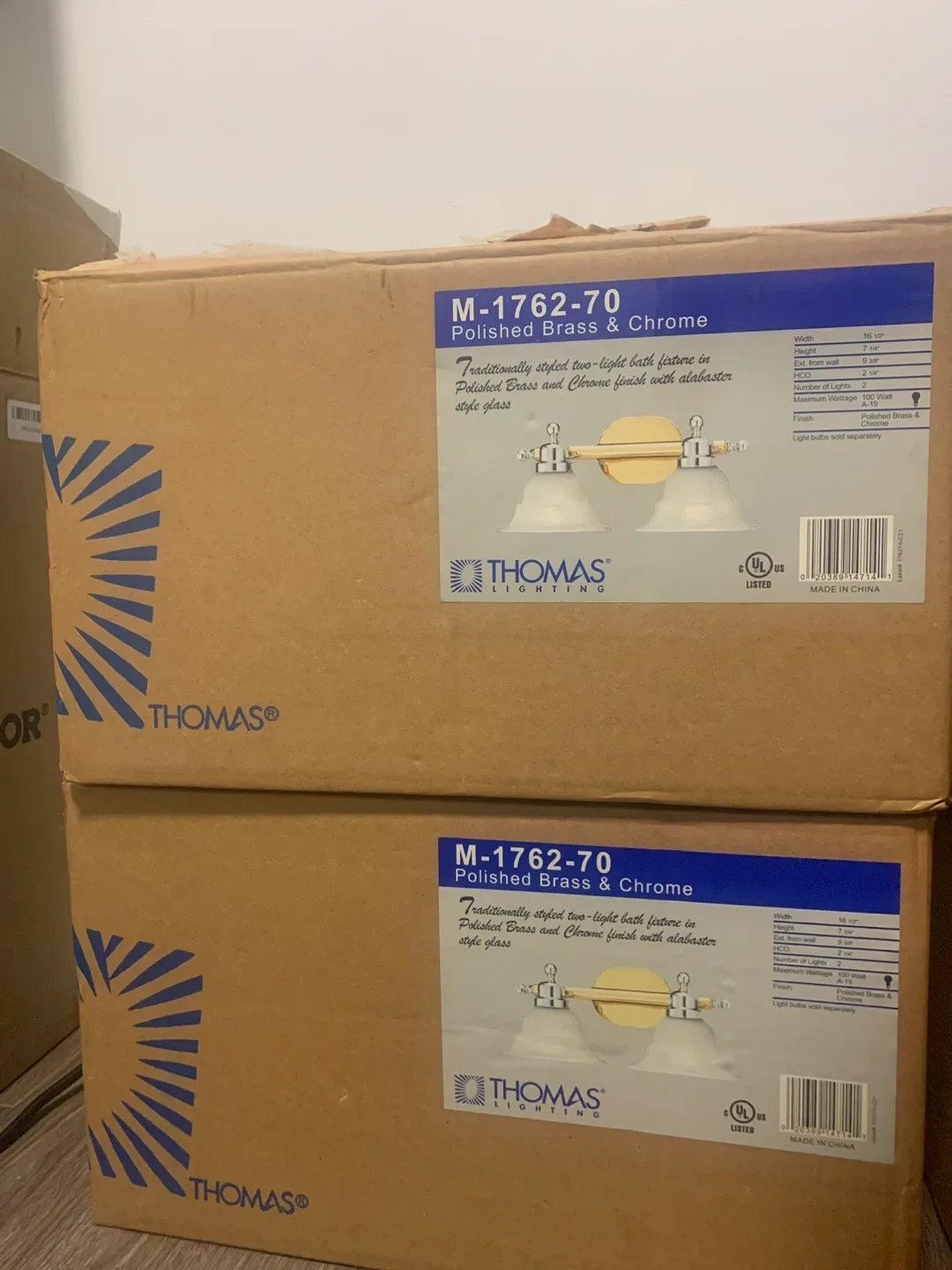 Thomas Lighting M-1762-70 Polished Brass & Chrome Bath Fixture image indicator(4)