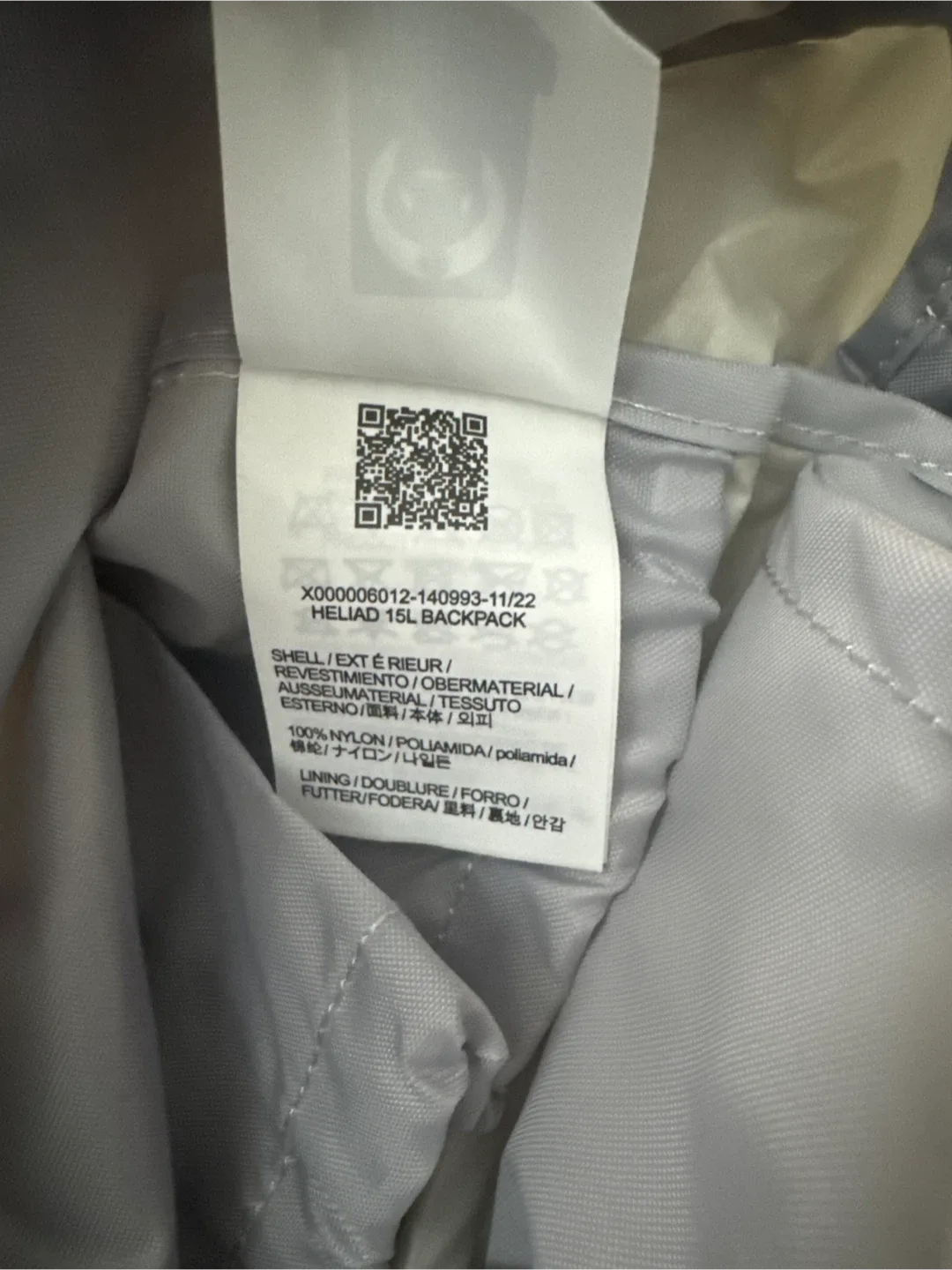 Arc'teryx Heliad 15L Backpack - White image indicator(4)