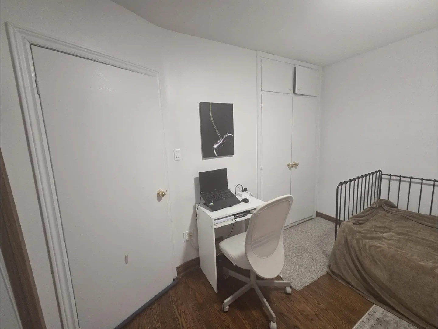 Room for rent ( Female Only )