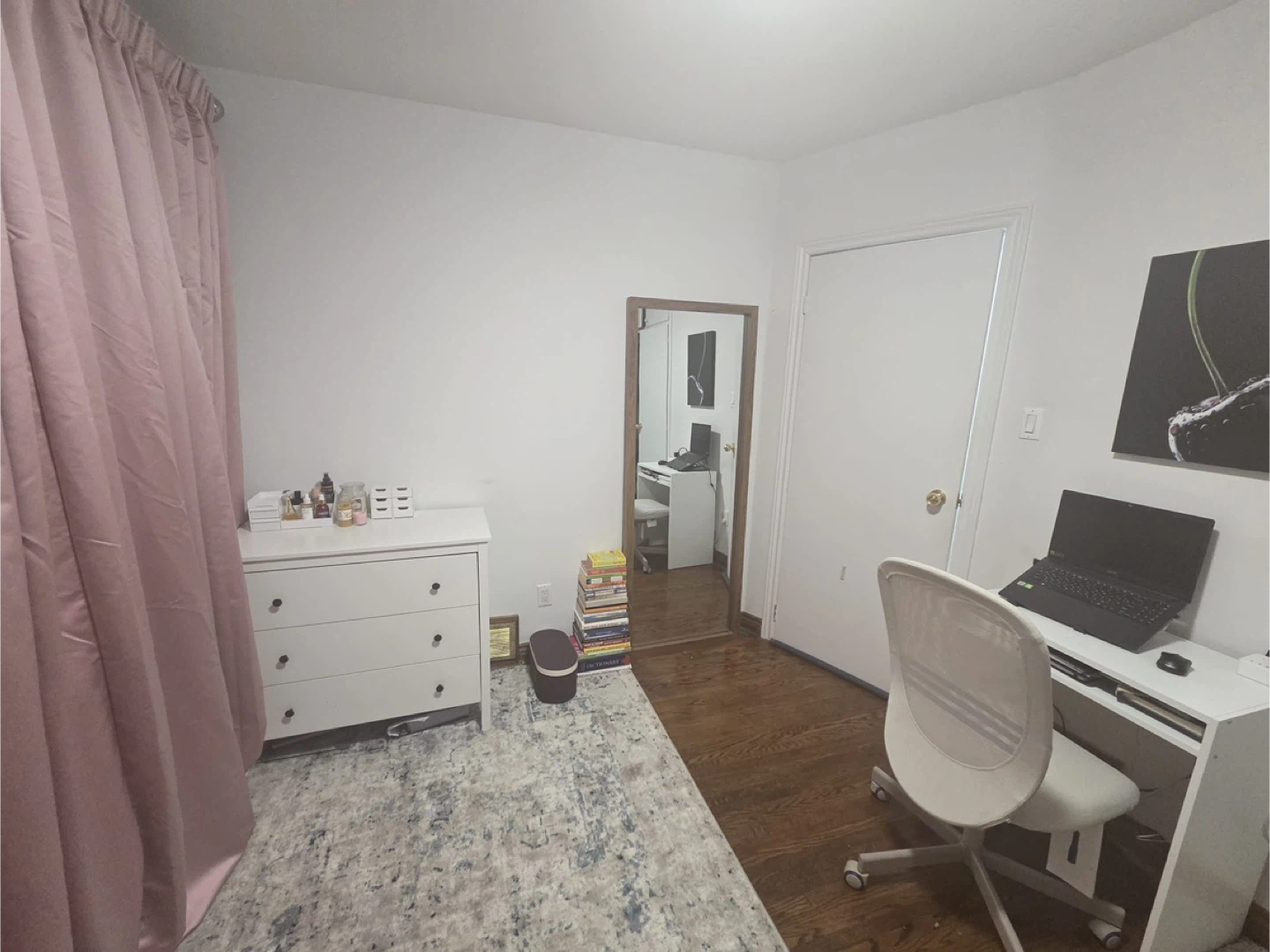 Room for rent ( Female Only ) - photo 3