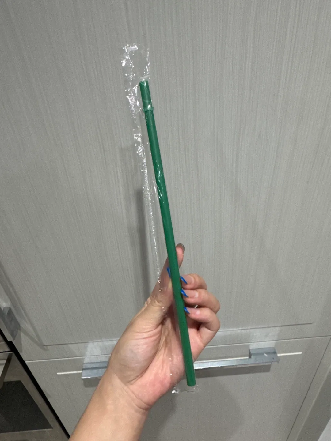 Starbucks Hello Kitty Tumbler image indicator(3)