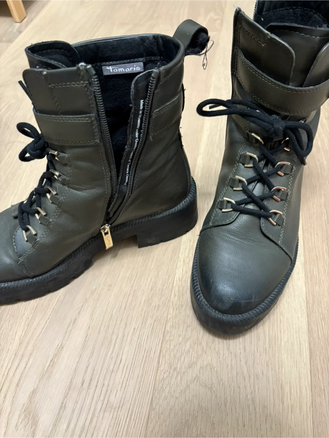 Women’s boots image indicator(2)