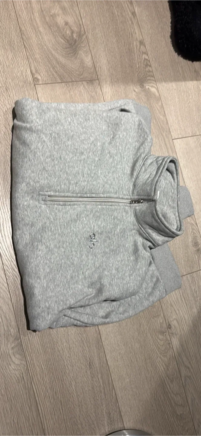 ALO Accolade 1/4 Zip Pullover - Size S image indicator(2)