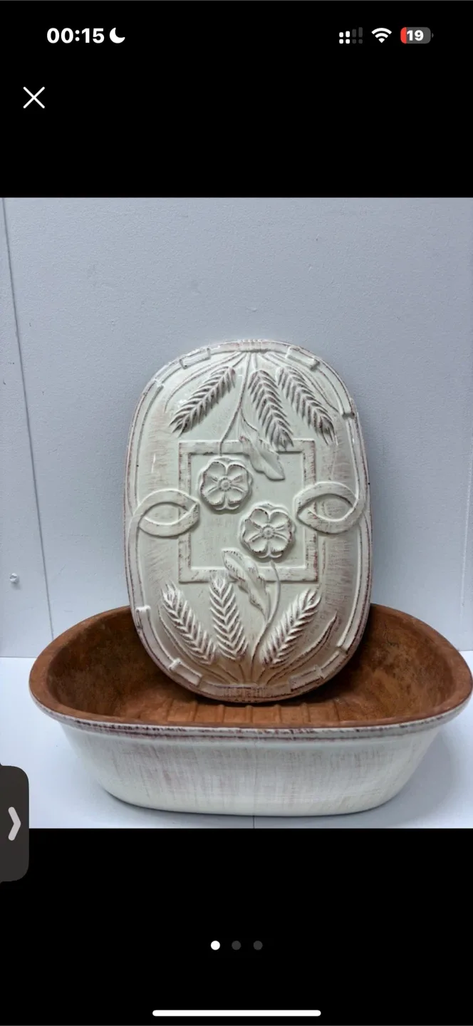 Umbria Verde Ceramic Baking Dish-great for Christmas! image indicator(2)