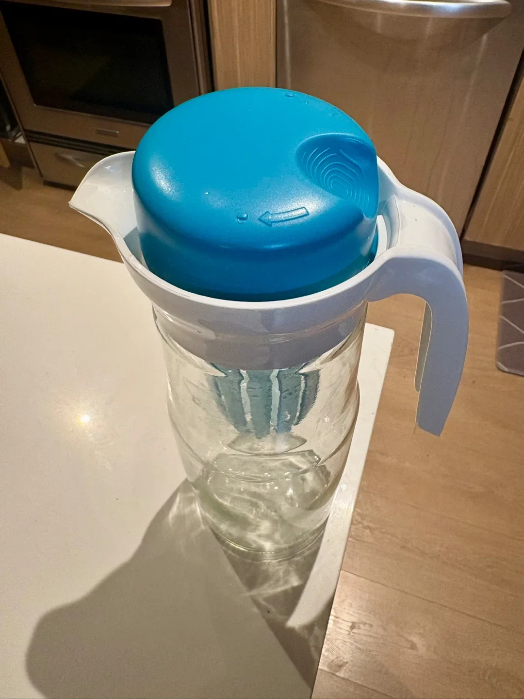 Glass Water Pitcher with Infuser image indicator(2)