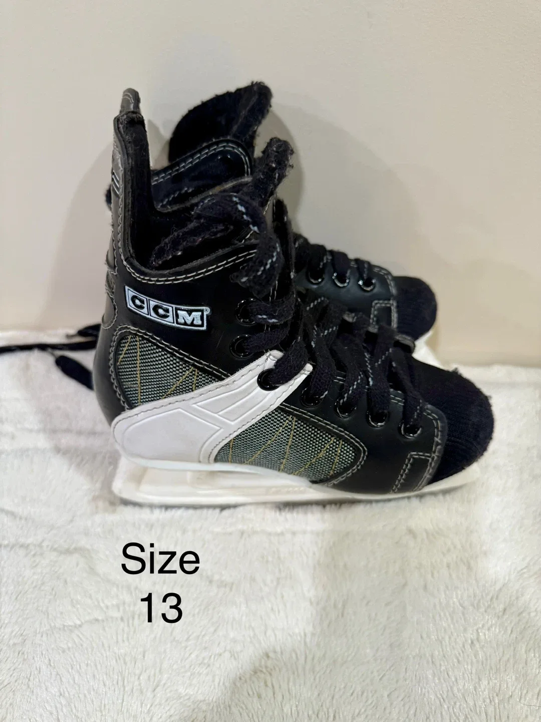 Hockey Skates - CCM, Bauer, Easton - Various Sizes image indicator(6)