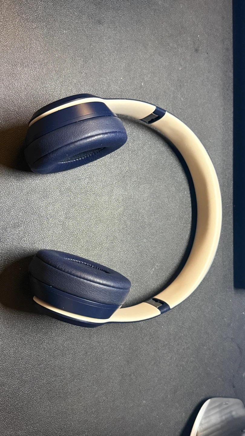 Beats Solo3 Wireless Headphones - Navy