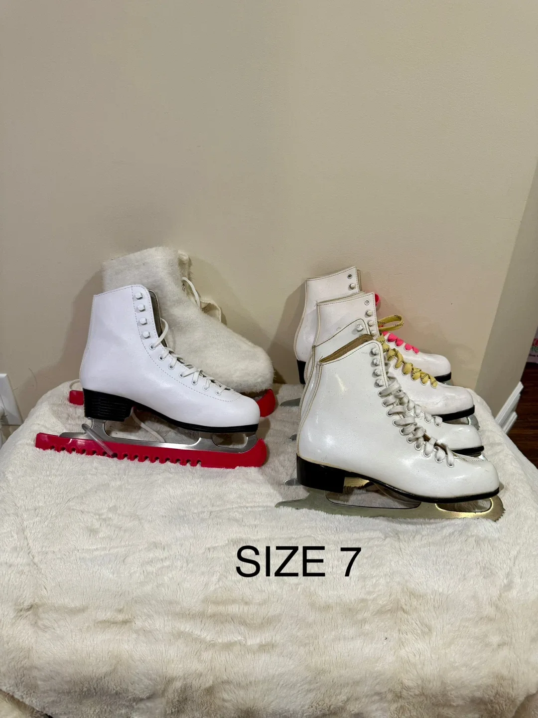 Ice Skates - Sizes 2, 4, 6, 9 (Child's) image indicator(7)