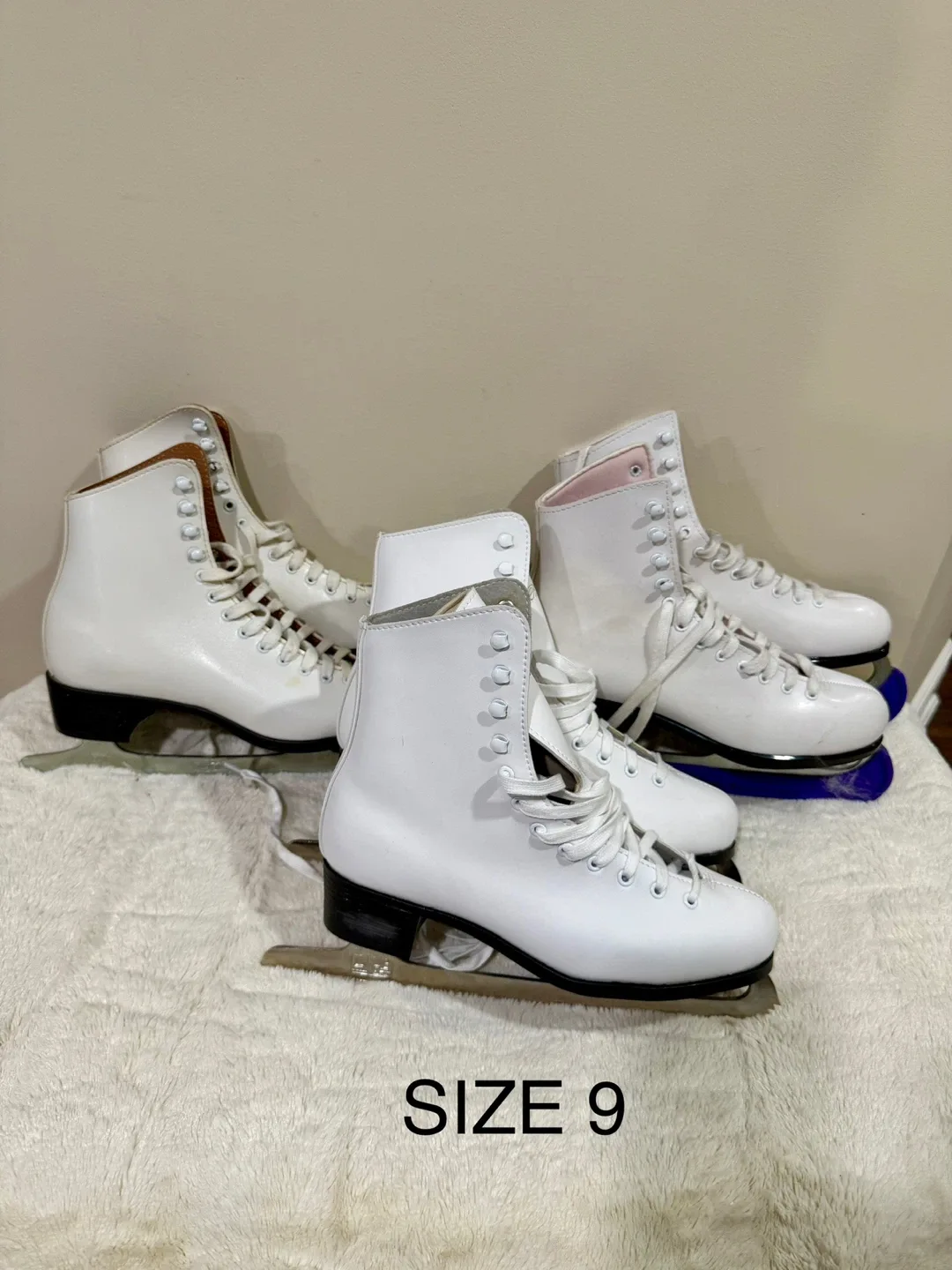 Ice Skates - Sizes 2, 4, 6, 9 (Child's) image indicator(10)