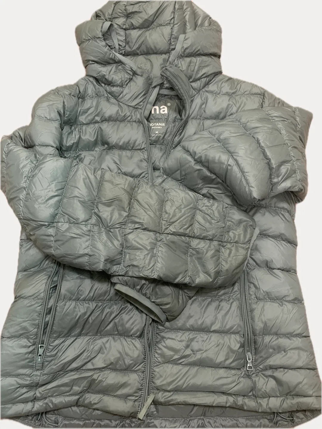 TNA BOTANIE Packable Puffer Jacket - Size M image indicator(4)