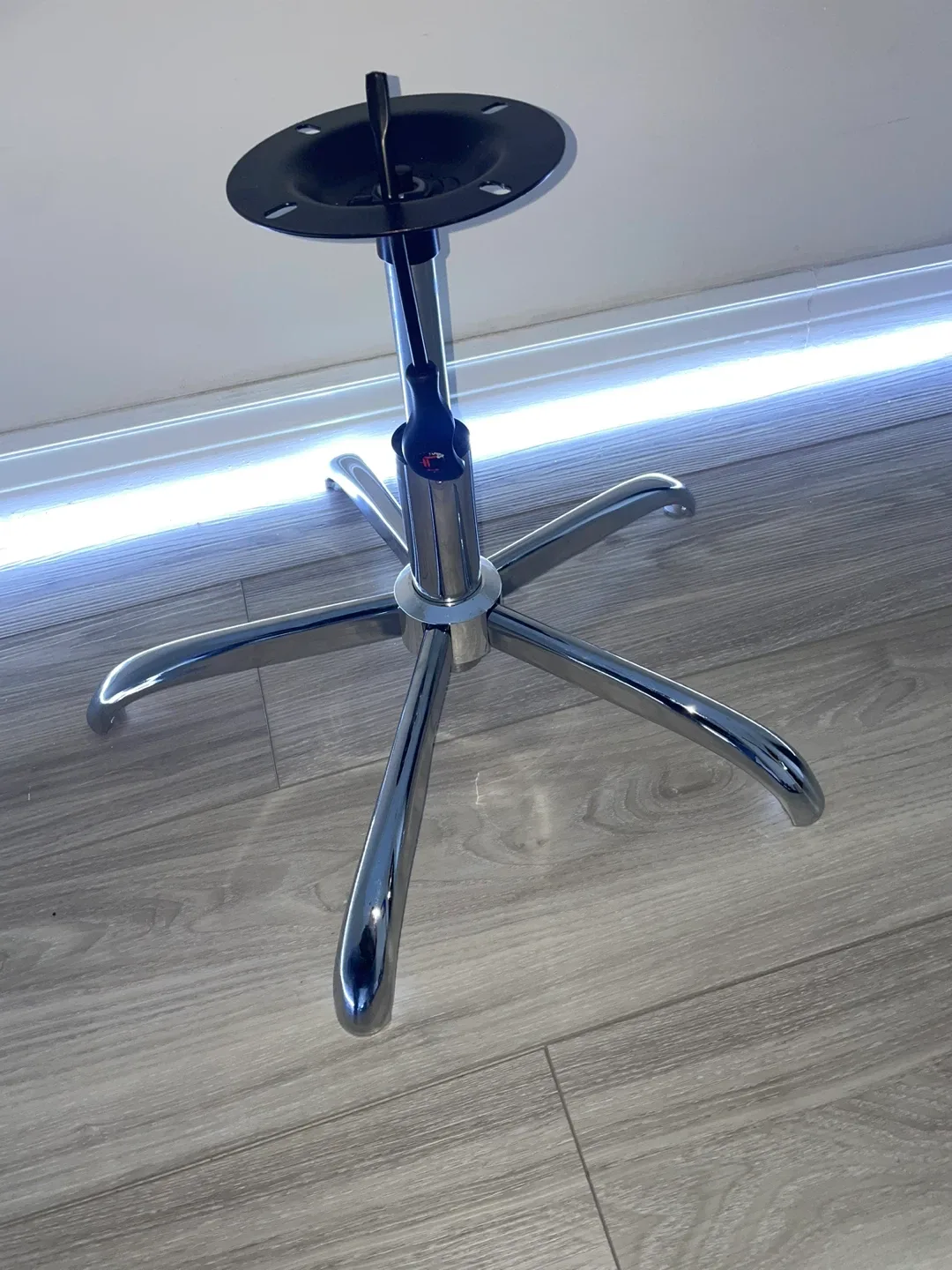 Black office chair image indicator(6)