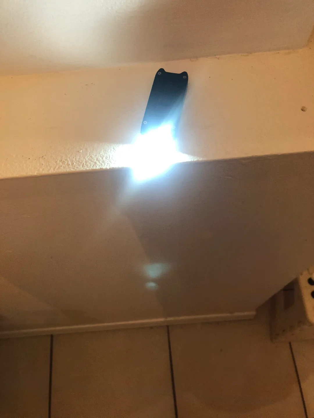 Flashlight Nitecore TIKI GITD Keychain image indicator(9)