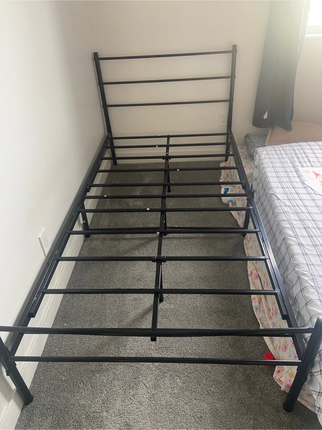 Black Metal Bed Frame - Twin Size - photo 3