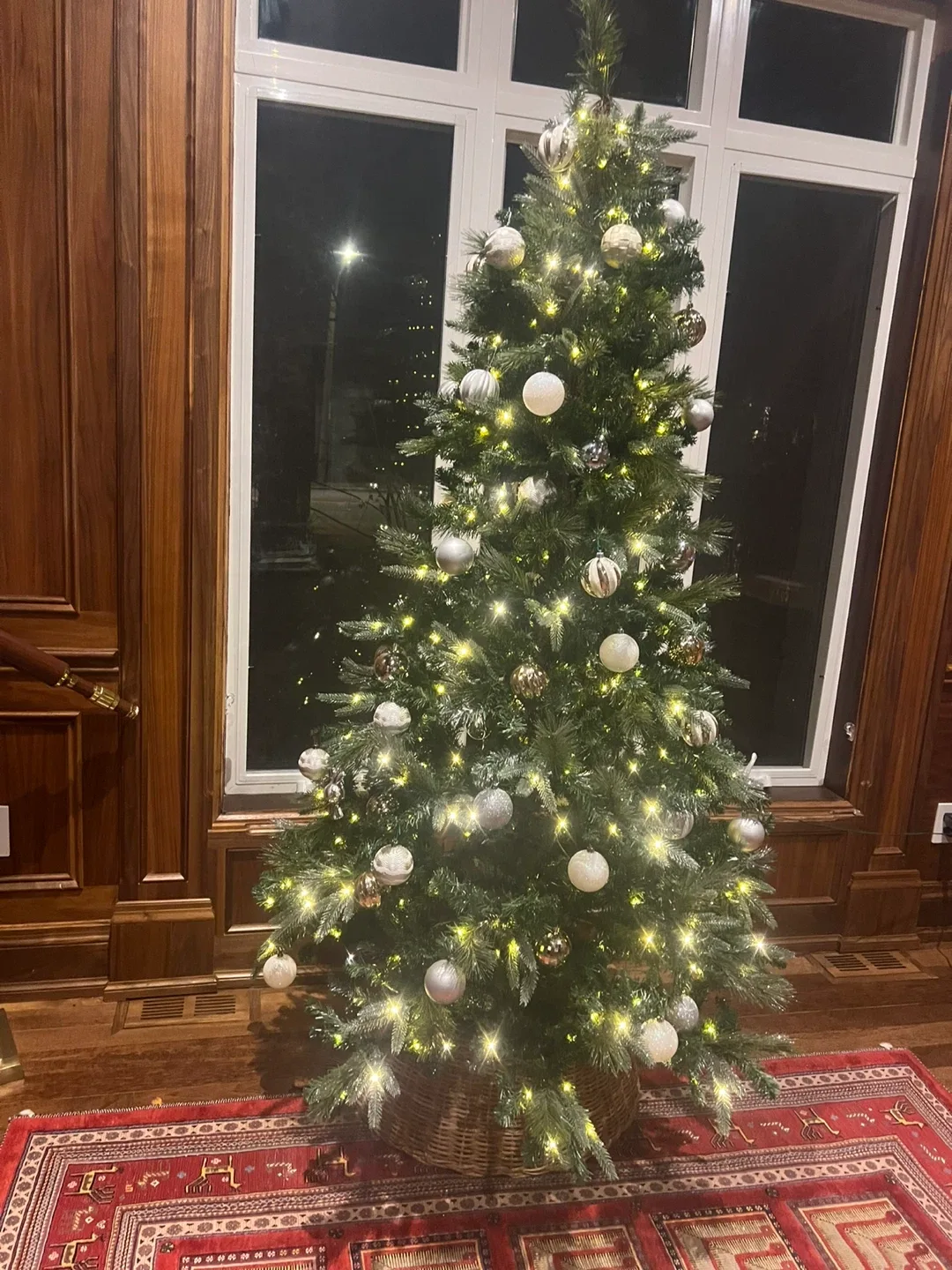 Christmas Tree with Decorations image indicator(2)