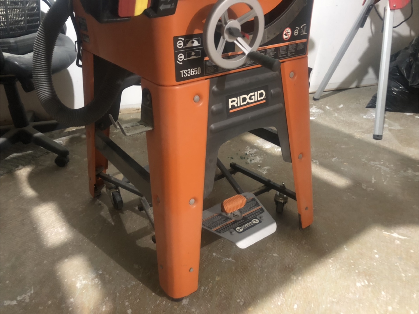 Ridgid TS3650 10 inch Cast Iron Table Saw - photo 3