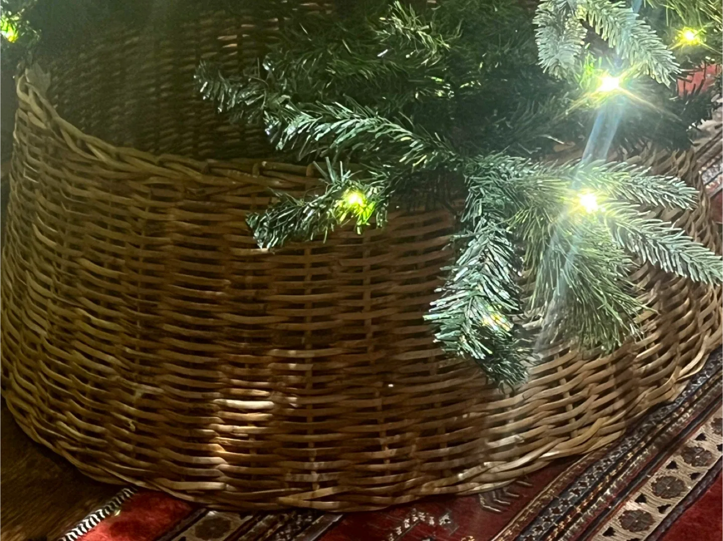 Woven Christmas Tree Collar image indicator(2)