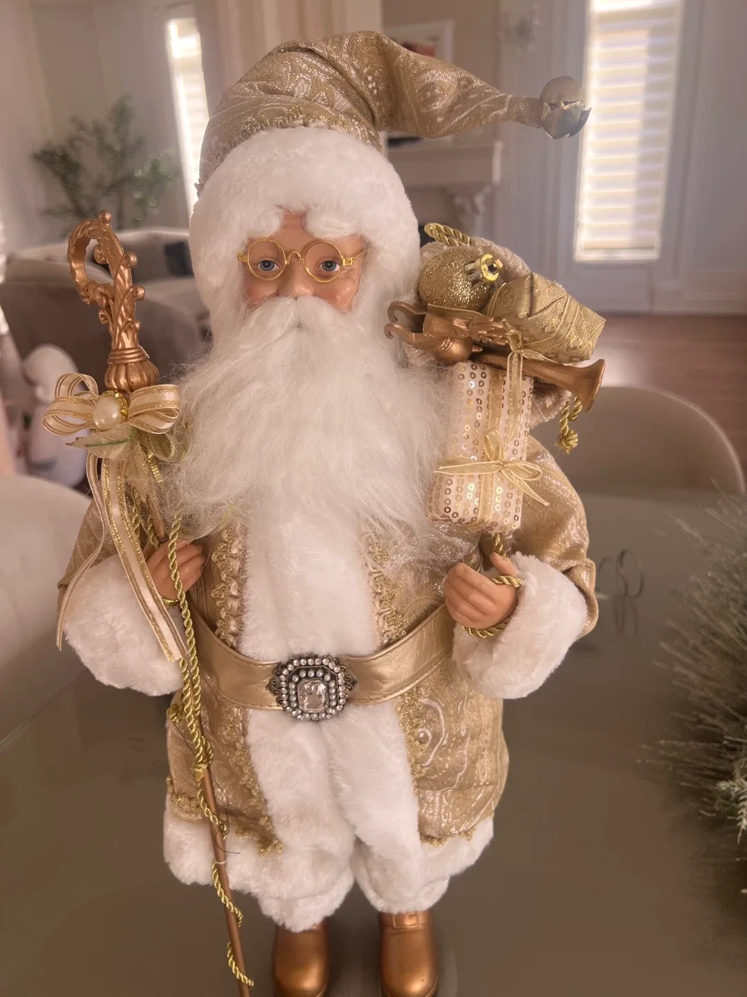 Santa Père Noël Decorative Figurine image indicator(3)