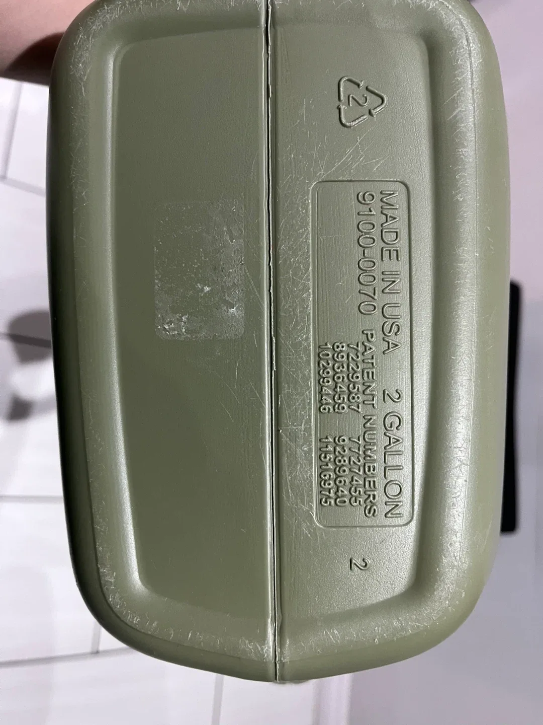 Brand New Green 2 Gallon Watering Can image indicator(4)