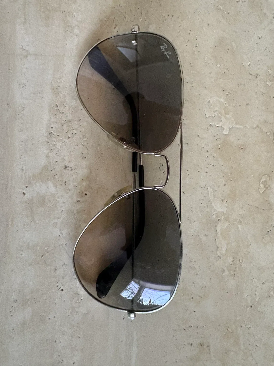 Ray-Ban Aviator Sunglasses image indicator(3)