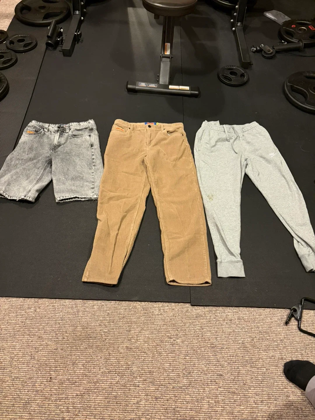 Pants: empire Denim Shorts, empire Corduroy, Nike Sweats image indicator(2)