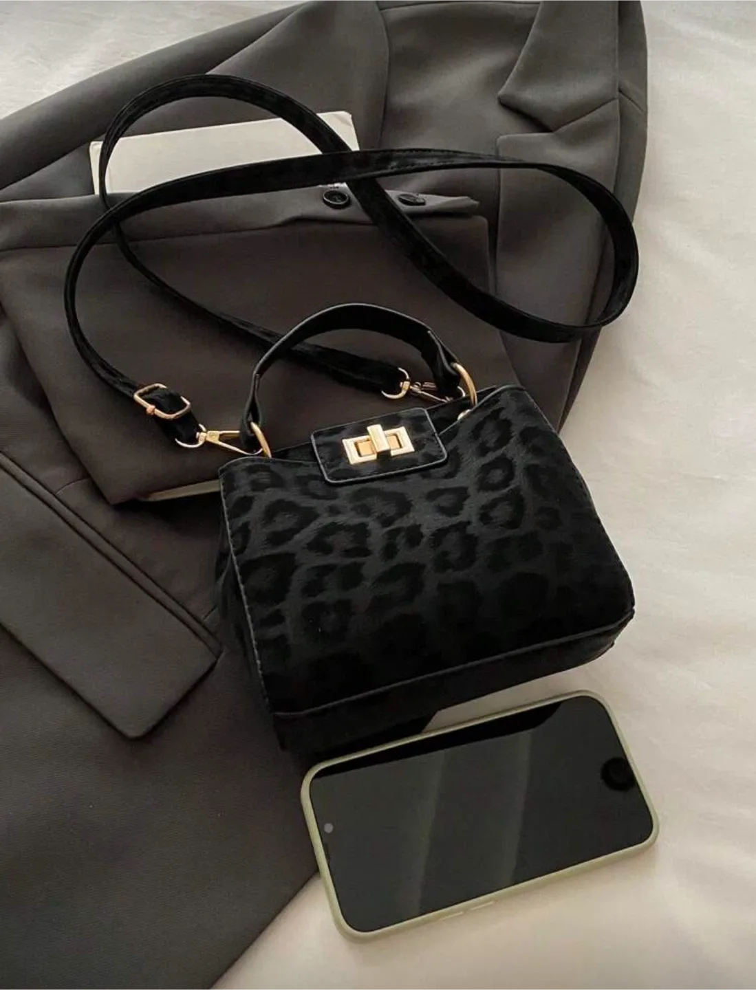 Black Leopard Print Handbag image indicator(2)