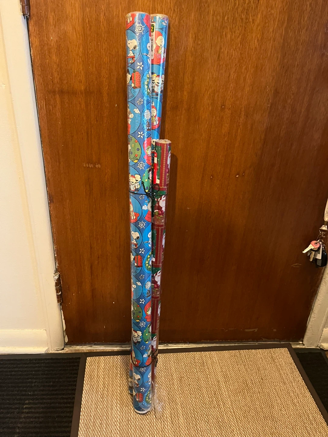 Wrapping Paper - Peanuts & Christmas Themes - photo 2