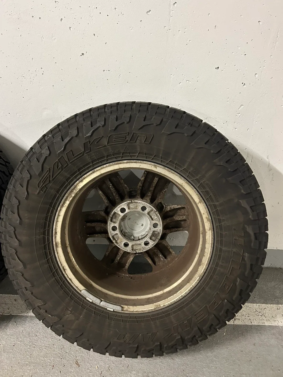 Toyota 4Runner / FJ Cruiser Wheels & Falken Wildpeak A/T Tires image indicator(2)