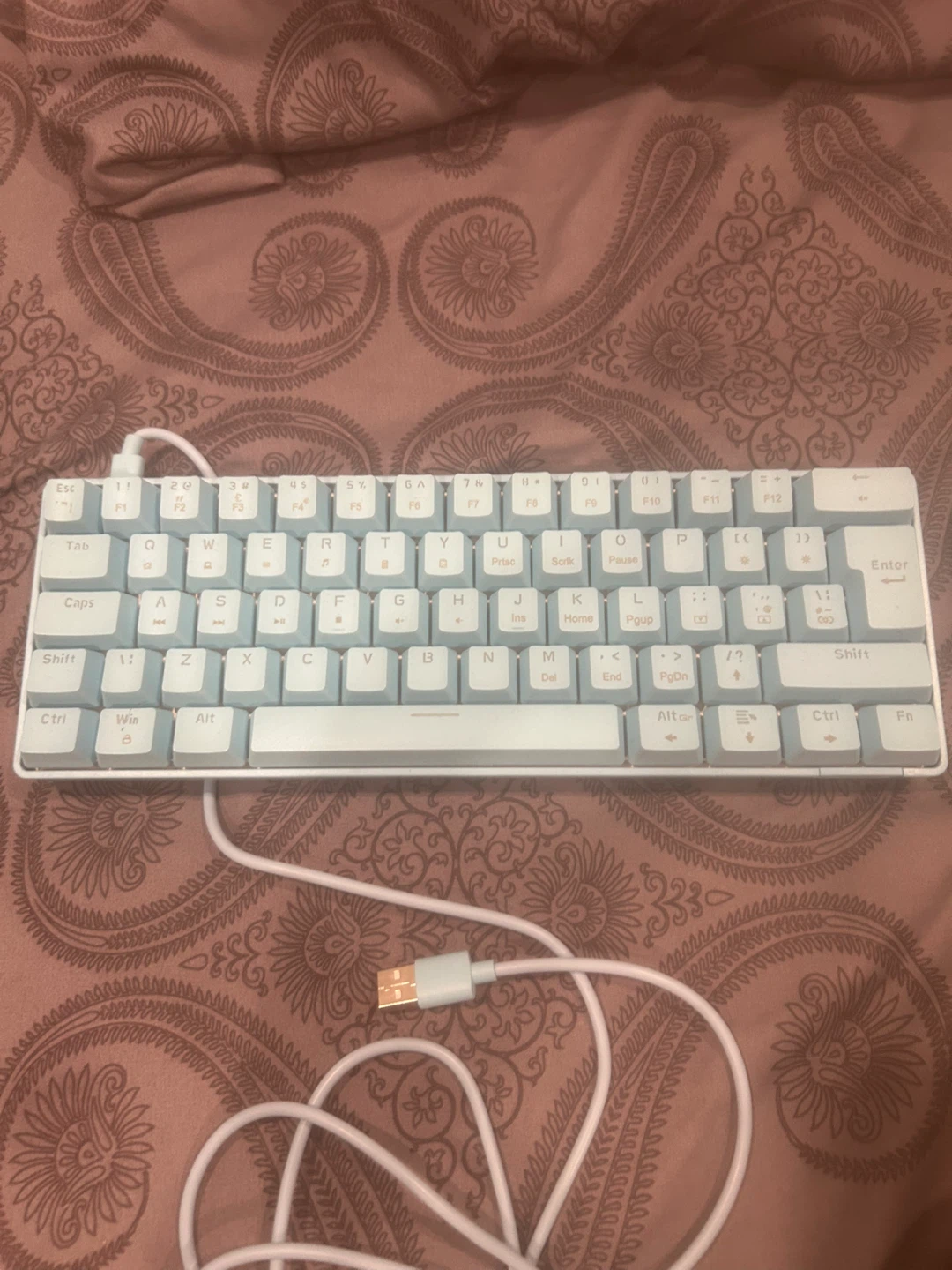 Glorious Model O Mouse & 60% Keyboard - photo 3