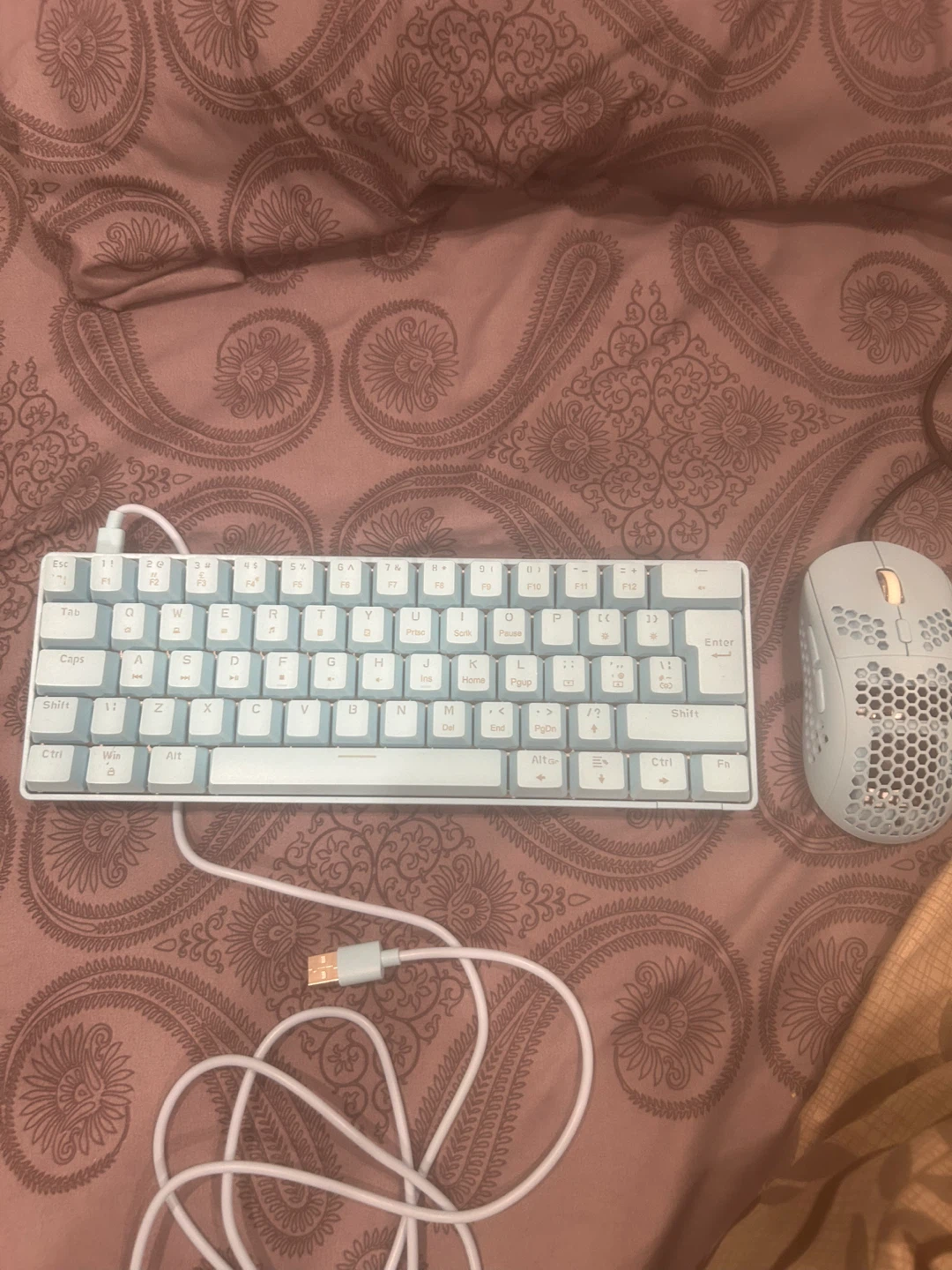 Glorious Model O Mouse & 60% Keyboard - photo 2