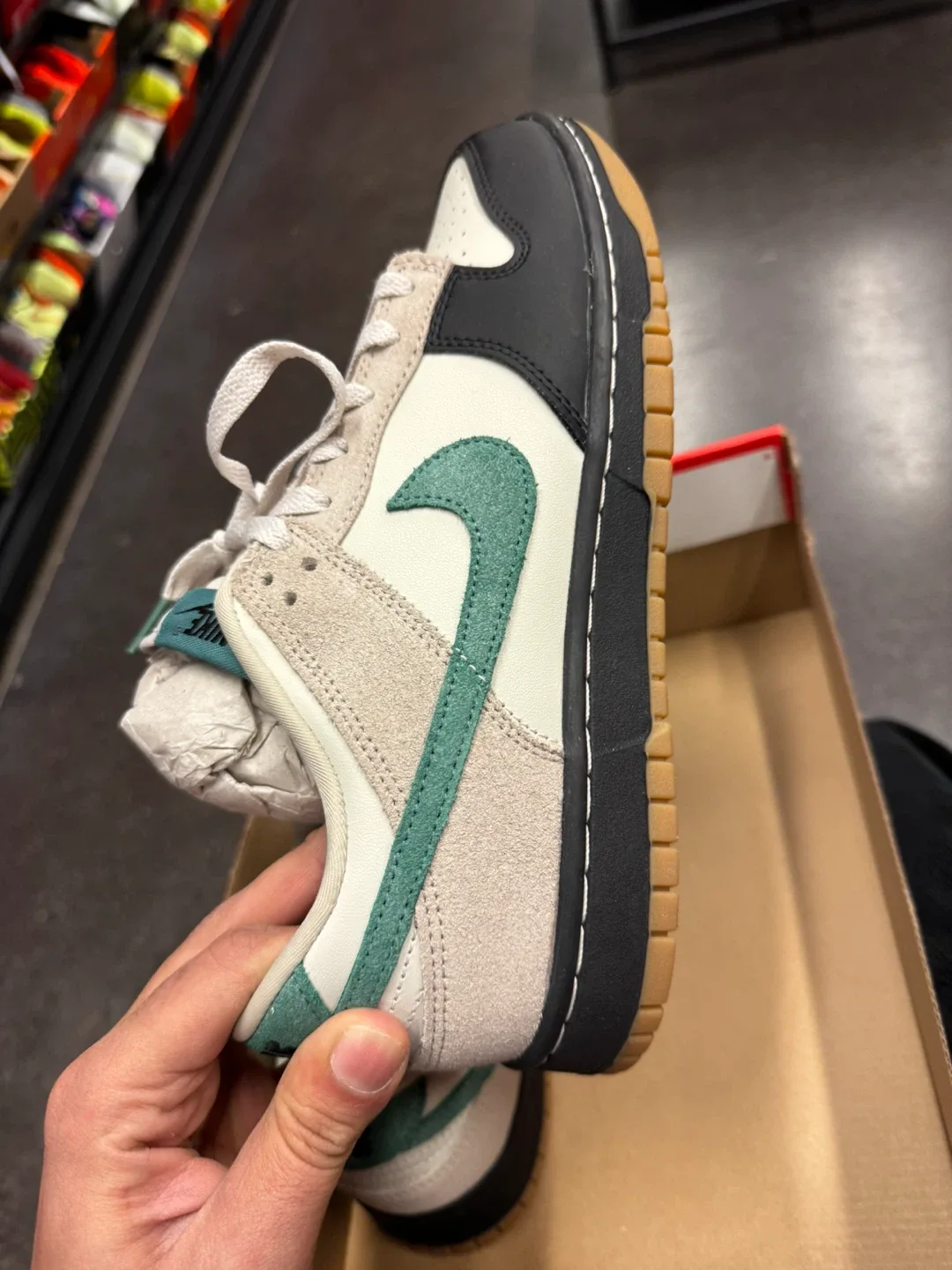 Nike Dunk Low SE Argan Oil Shoes - Size 9.5