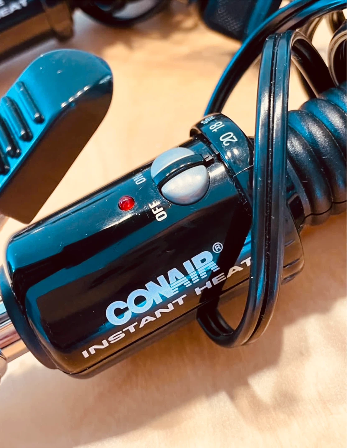 Conair Instant Heat Curling Iron - photo 2