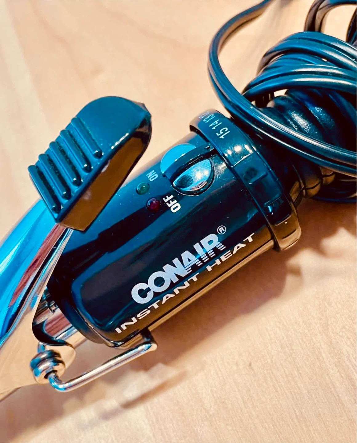Conair Instant Heat Curling Iron - photo 3