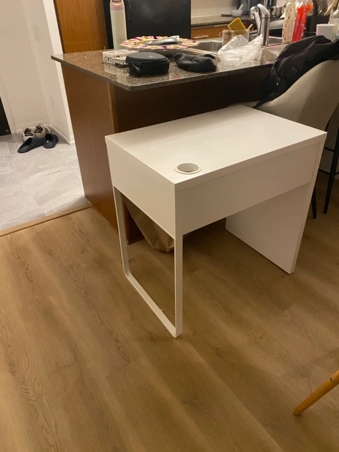 IKEA MICKE Desk — Good Condition