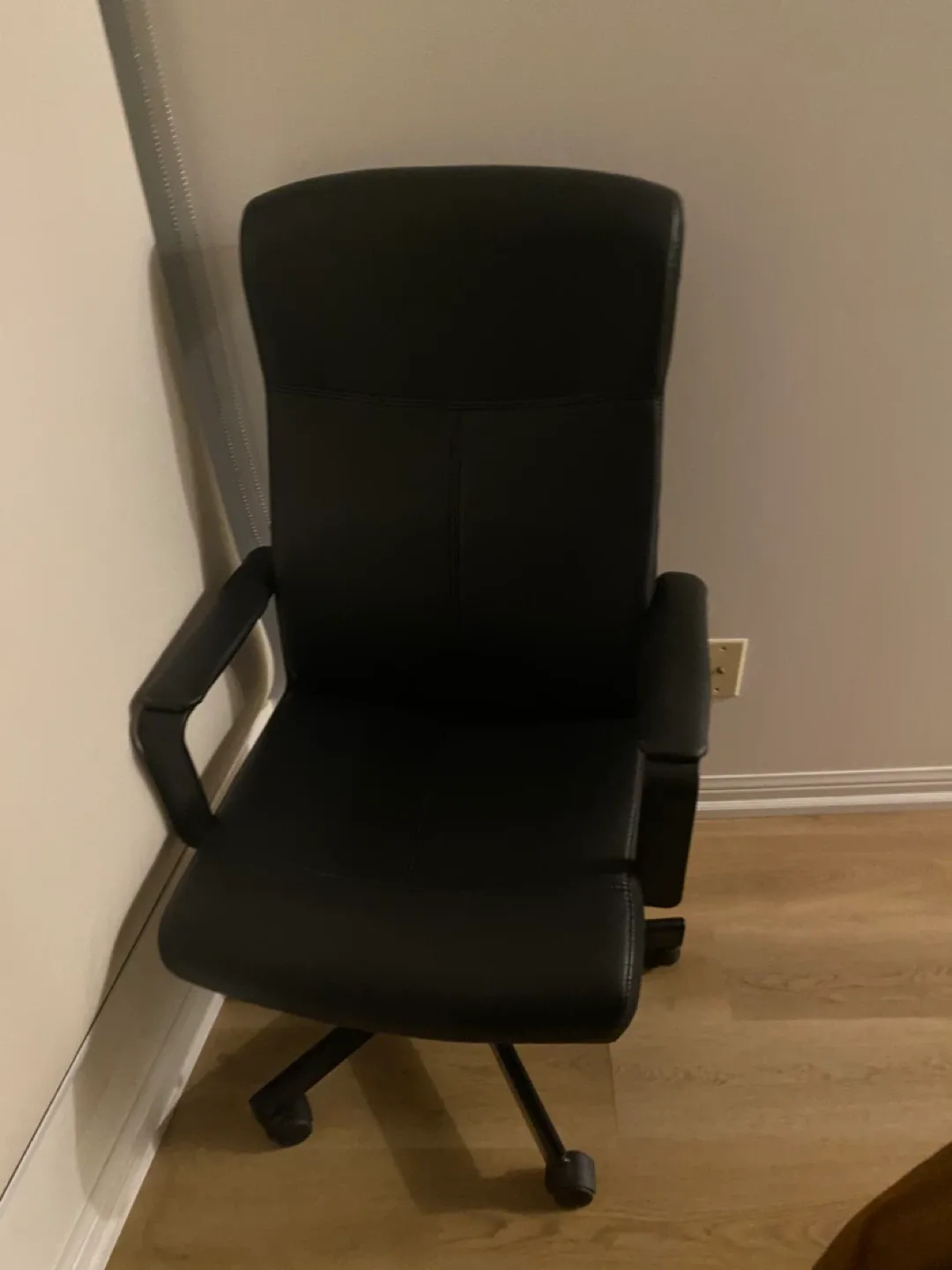 IKEA MILLBERGET Office Chair — Black (Good Condition)
