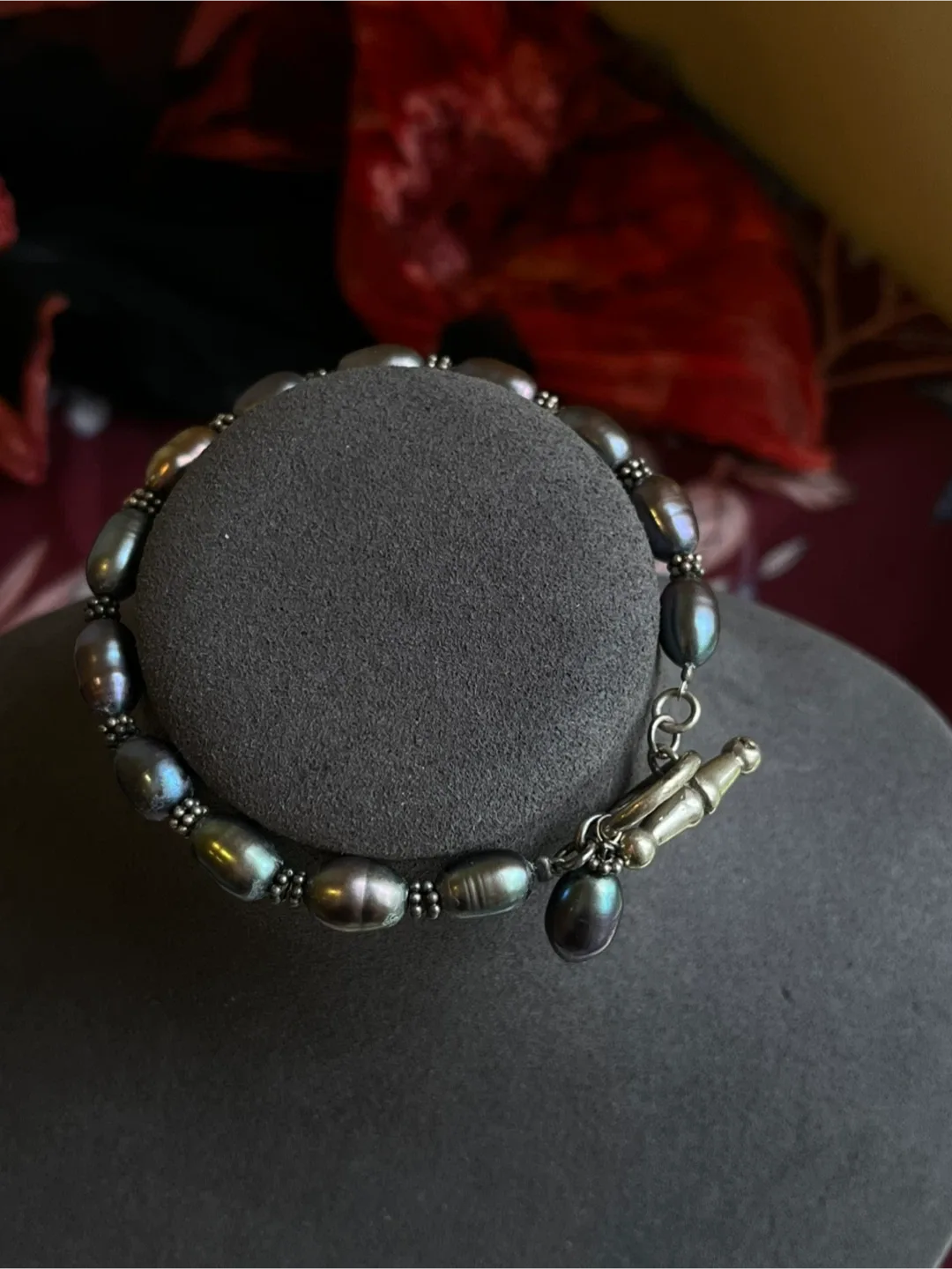 Sterling Silver and genuine pearl toggle clasp bracelet. image indicator(2)